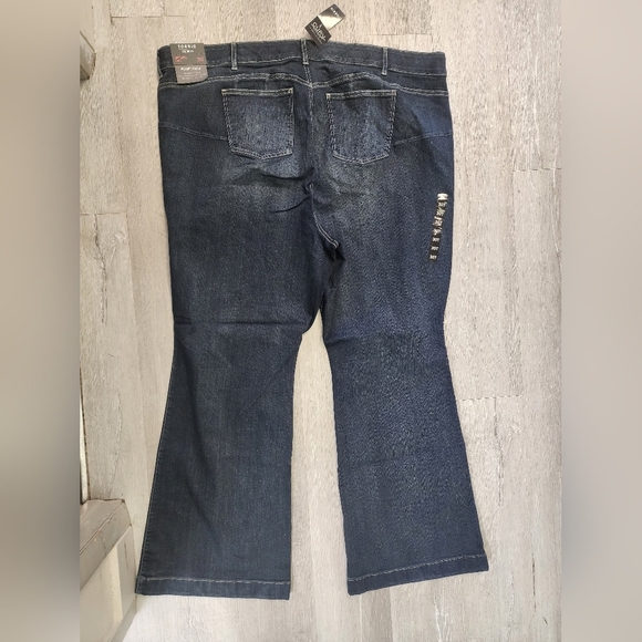 TORRID NEW W TAGS BOMBSHELL FLARE SZ 3P TALL⭐️BEST DENIM EVER - Picture 3 of 4
